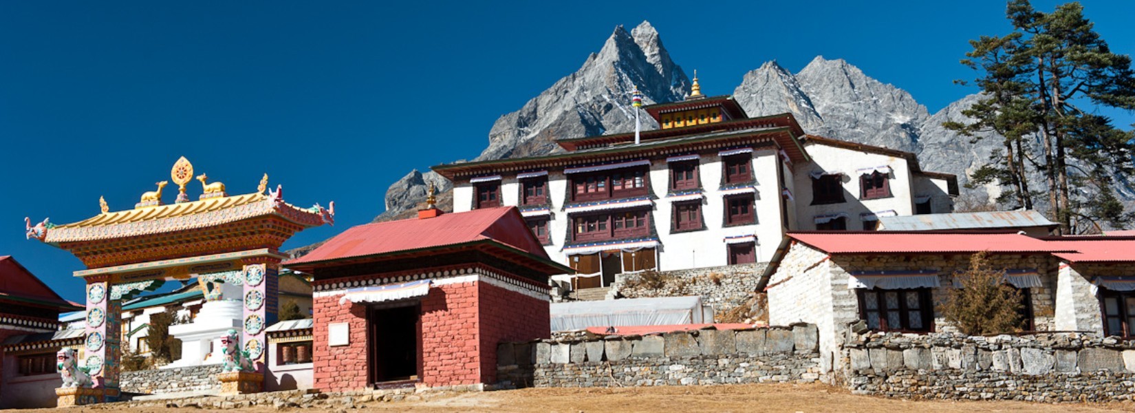 Monastery Stays vs Teahouse Stays in Nepal: Which options is better?